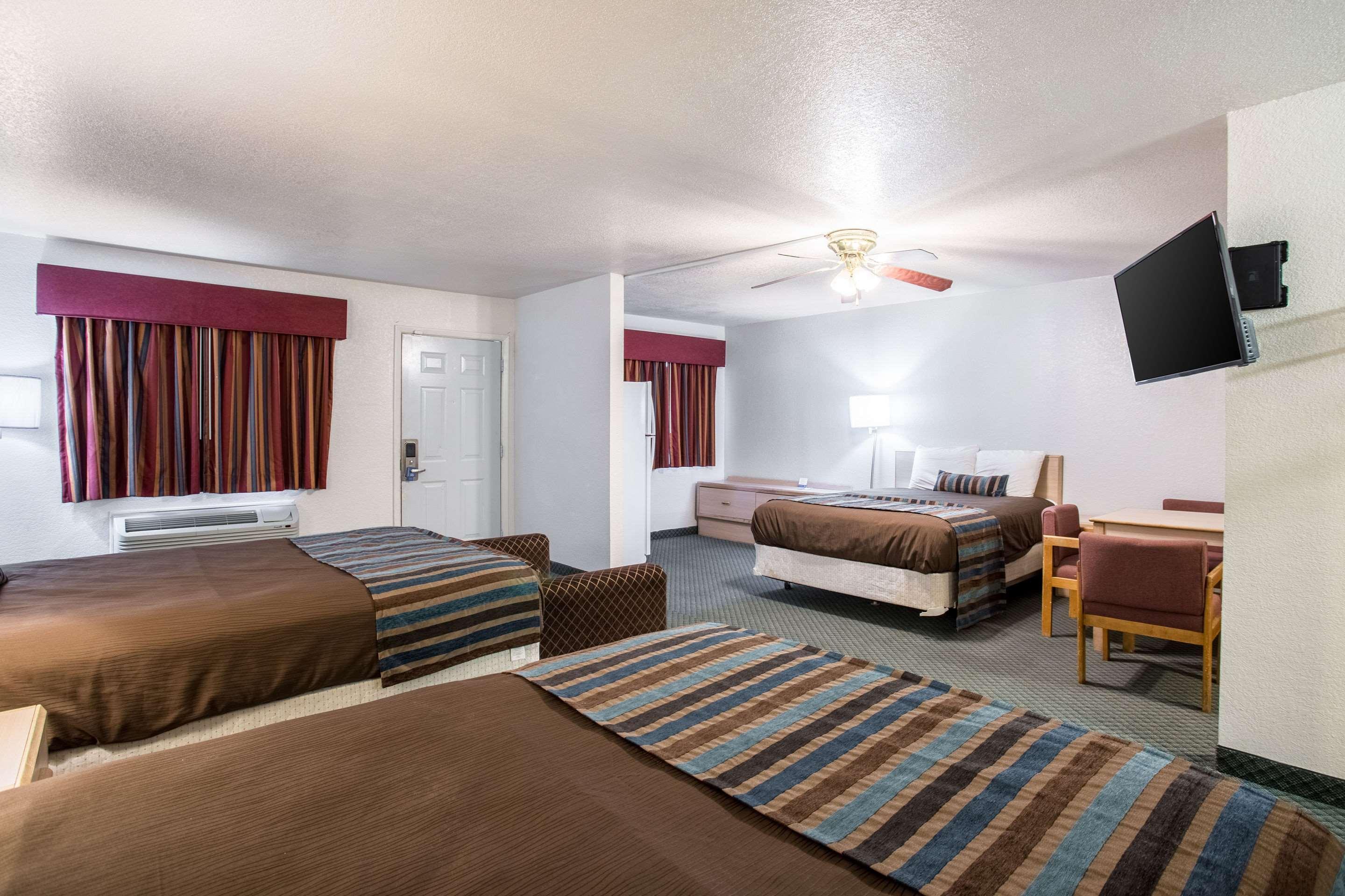 Rodeway Caverns Area Inn Carlsbad